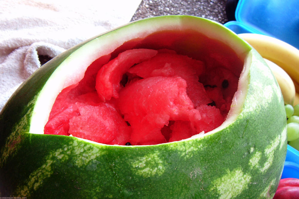 ﻿Transportfreundlich. Wir entwickeln eine neue Methode, Wassermelonen zu essen.
