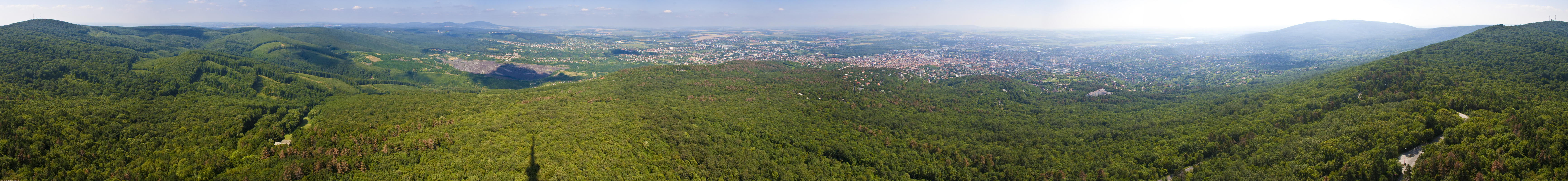 ﻿Panoramablick vom Fernsehturm über Pécs.