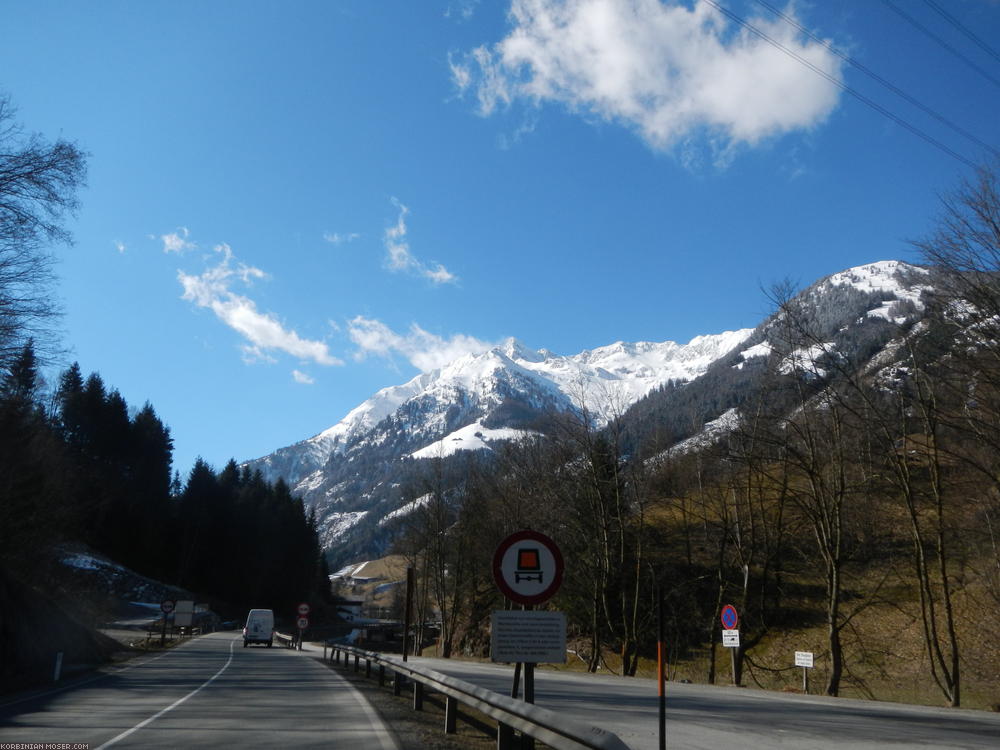 ﻿Die Felbertauernstraße hat eindrucksvolle Bergpanoramen zu bieten.
