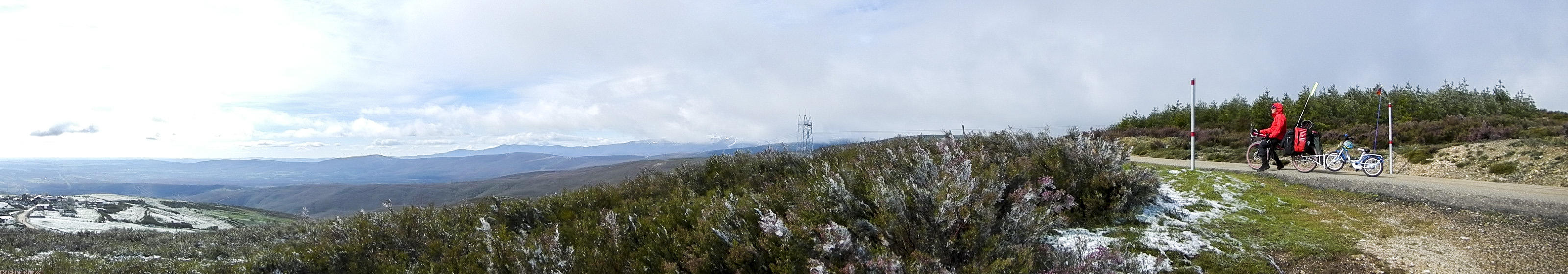 ﻿Gebirge zwischen Astorga und Ponferrada.