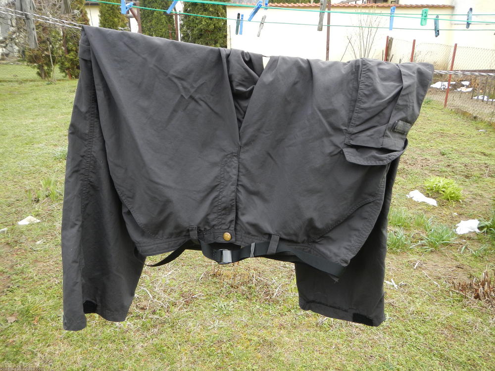 ﻿Heroes of my gear: My dearly beloved zip-off trecking pants. Best pants for outdoors since many years. Dries extremely fast, breathes well but keeps out cold wind, is long and short pants in one... simply great! Cost 10 € once at ALDI.