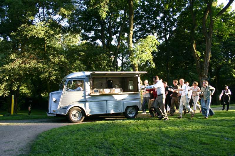 Suppentag. Mobile Suppenküche in Köln.