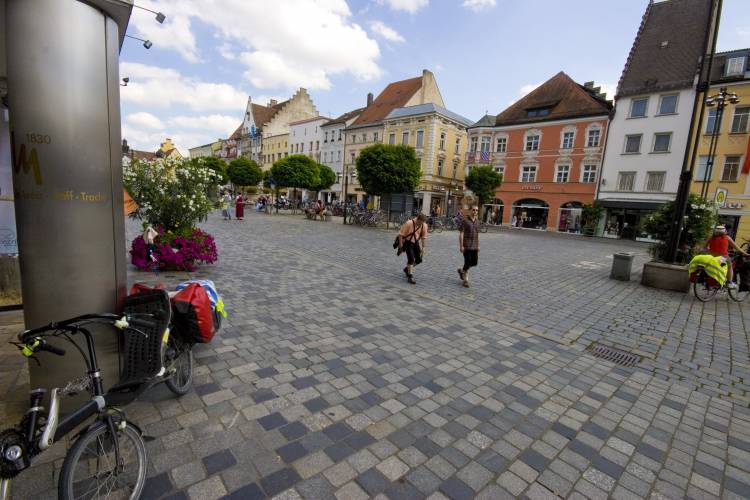 ﻿Straubing. Eine von vielen sehenswerten süddeutschen Städten, für die wir uns nur wenig Zeit genommen haben.