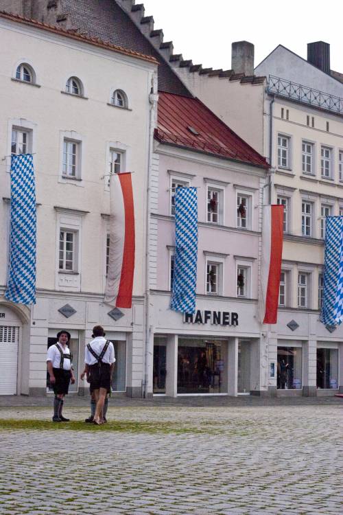 ﻿Jo Mei. Die Bayern in ihrer natürlichen Umgebung.