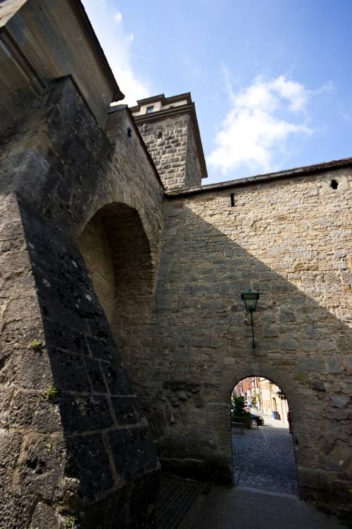 ﻿Rothenburg ob der Tauber. Eine beeindruckende, riesige Altstadt auf dem Berg.