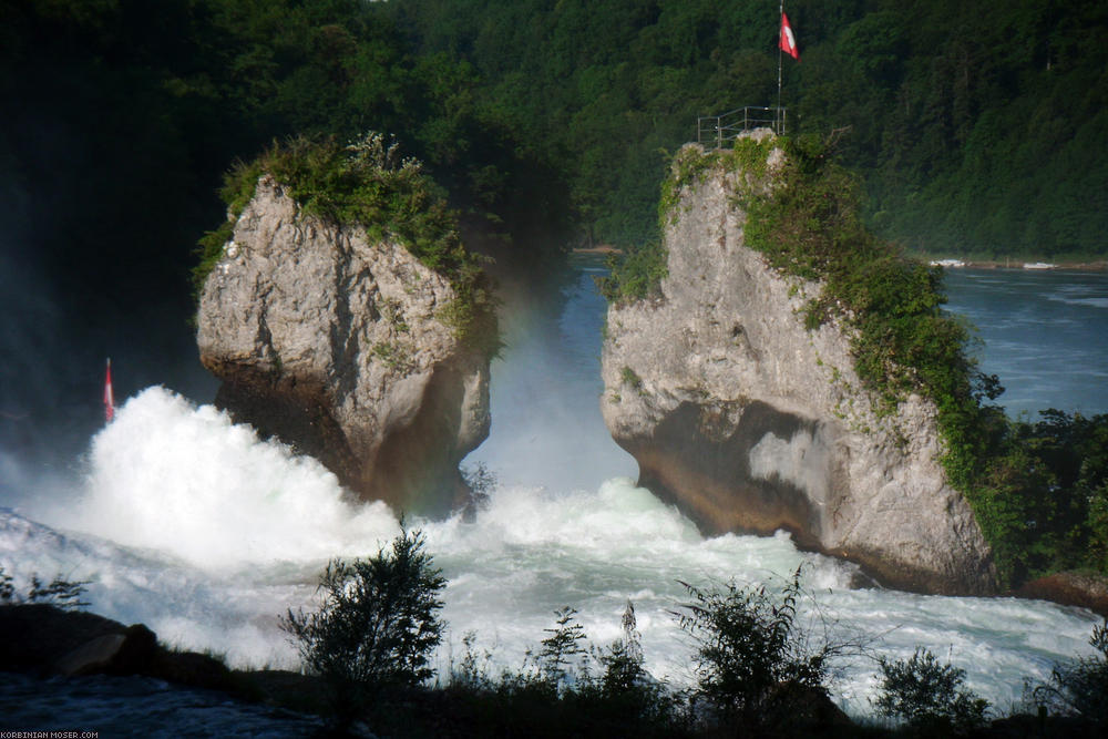 ﻿Rheinfall. Großartiges Naturschauspiel bei Schaffhausen.