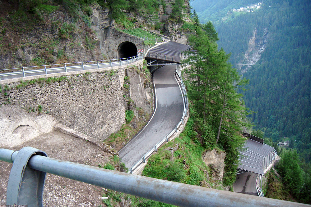 ﻿Wie eine Geisterbahn.