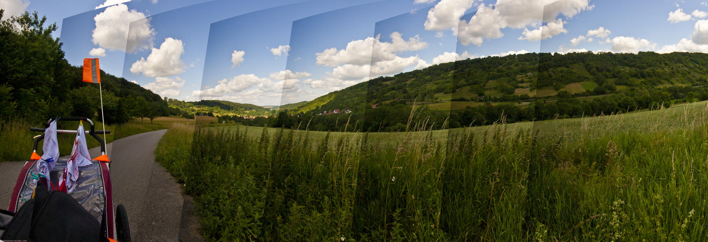 ﻿Bergig. Im Taubertal gehts oft ziemlich bergauf. Dafür wird man mit tollen Aussichten über die Landschaft belohnt.