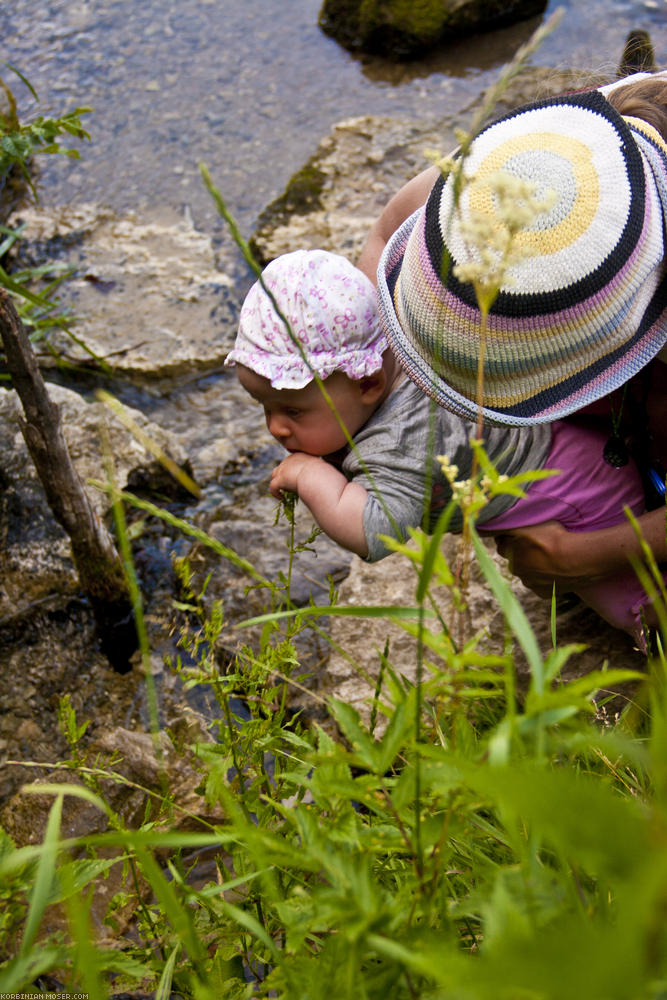 ﻿Spätnachmittagspause am Wasser.