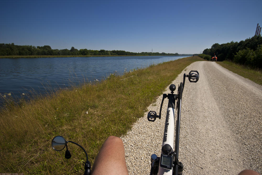 ﻿Ein klassisches Donauradweg-Bild.