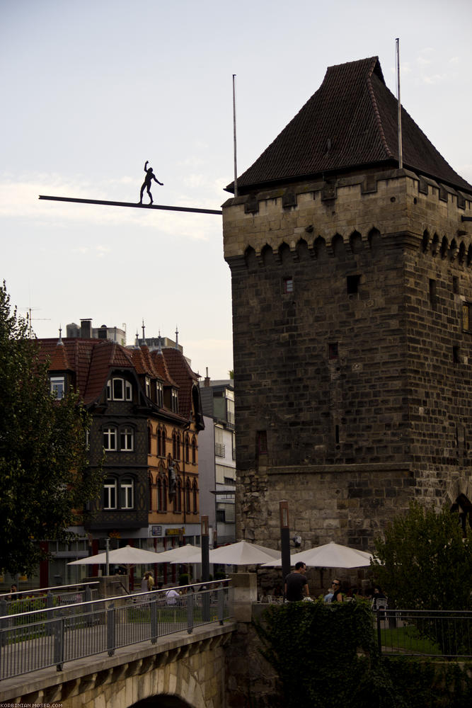 ﻿Esslingen. In dem hübschen Vorort Stuttgarts gönnen uns ein leckeres Eis. Leider wird es dadurch viel zu spät und wir finden keinen Zeltplatz mehr.