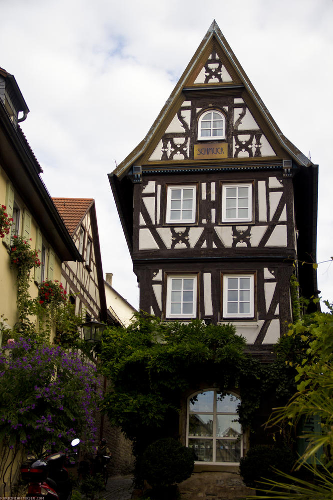 ﻿Bad Wimpfen. Wir beschließen, die schöne Altstadt auf dem Berg zu besuchen.