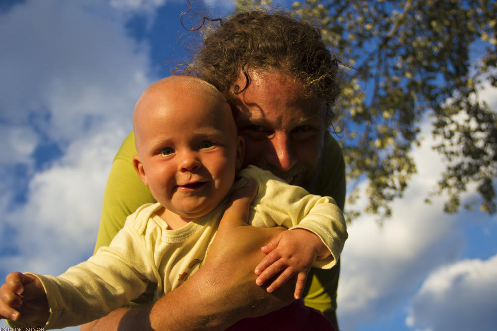 ﻿Familienfotos in der Abendsonne.