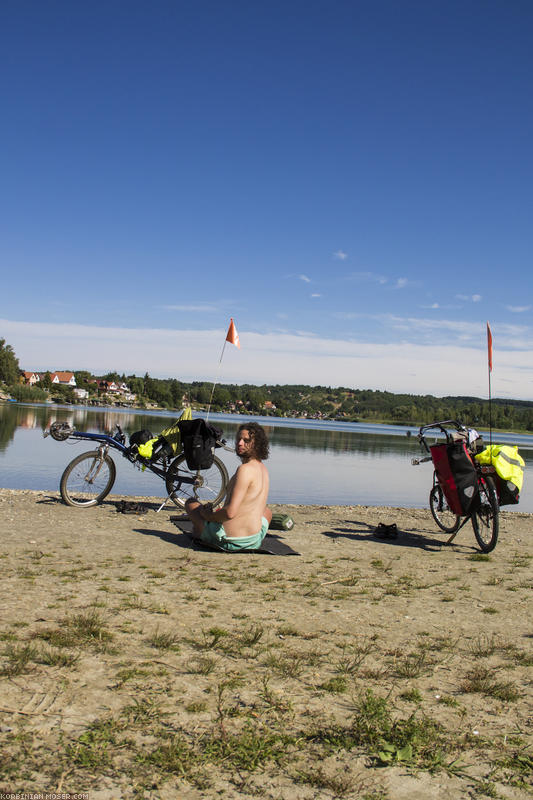 ﻿Erste Pause. Gyékényes, 9:00 Uhr morgens und schon 78 km auf dem Tacho.