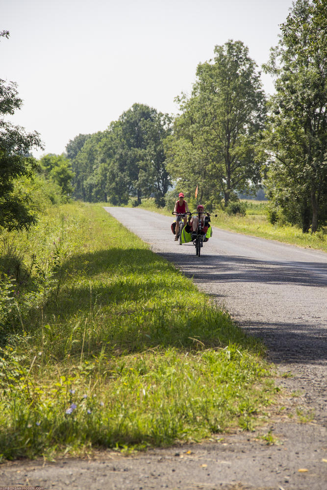 ﻿Radtour zu dritt. Gemeinsam mit Kinga radeln wir diesmal Drau-abwärts.