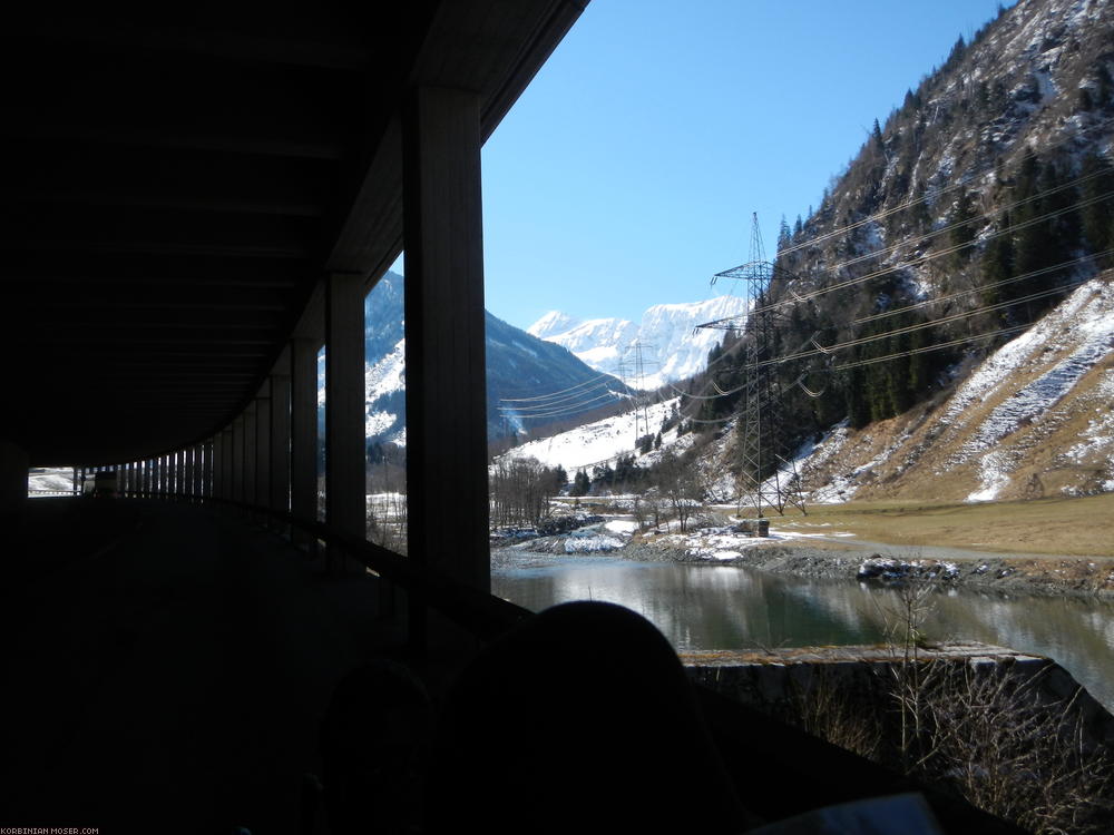 ﻿Die Felbertauernstraße hat eindrucksvolle Bergpanoramen zu bieten.