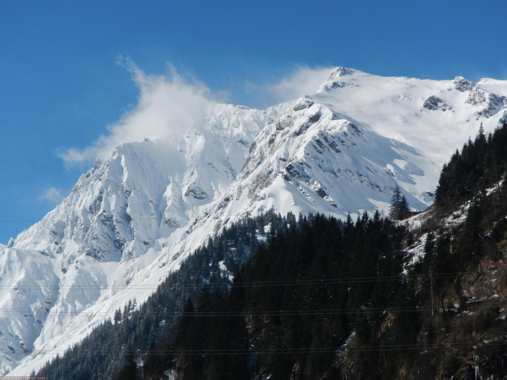 ﻿Die Felbertauernstraße hat eindrucksvolle Bergpanoramen zu bieten.