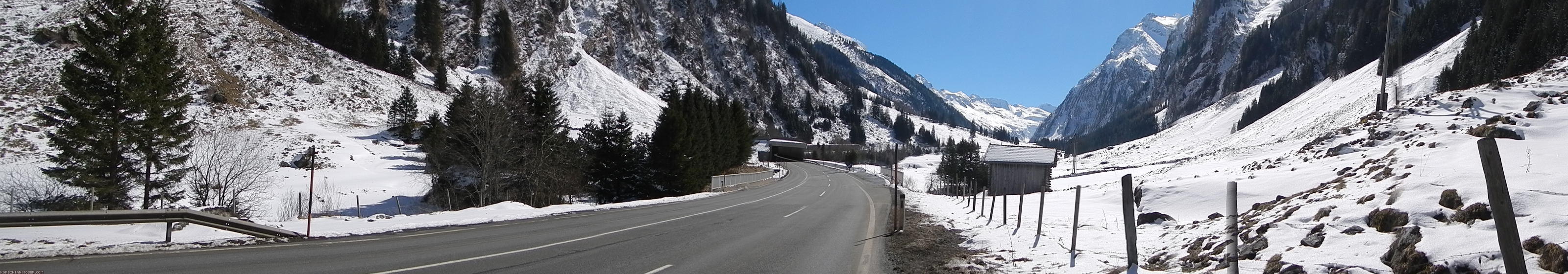 ﻿Die Felbertauernstraße hat eindrucksvolle Bergpanoramen zu bieten.