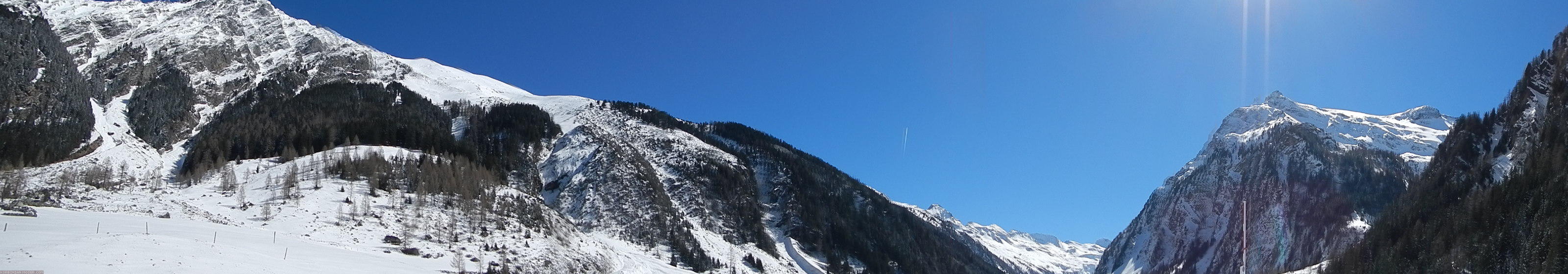 ﻿Die Felbertauernstraße hat eindrucksvolle Bergpanoramen zu bieten.