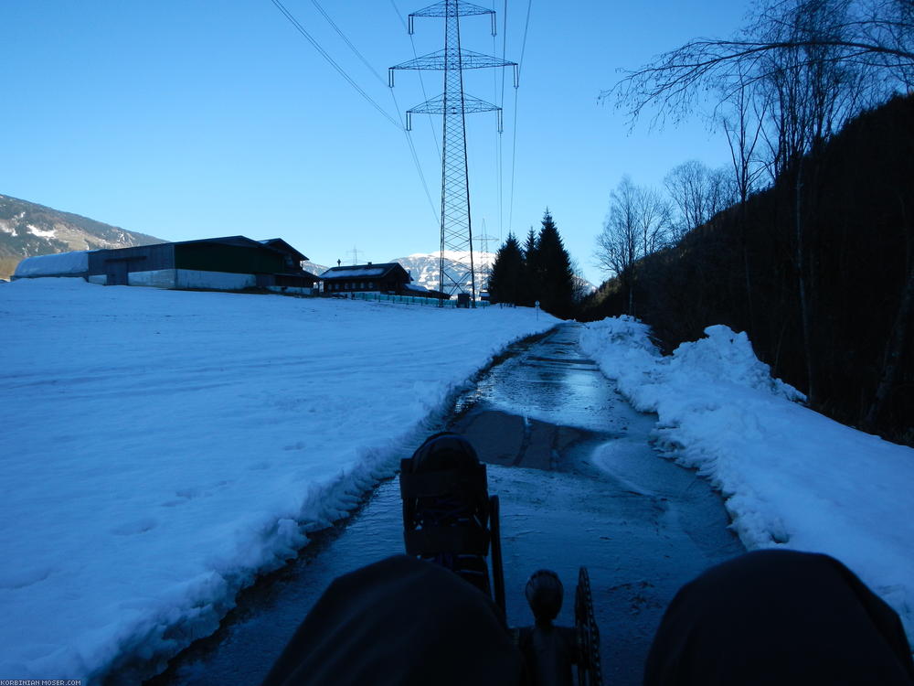 ﻿Auf Radweg...