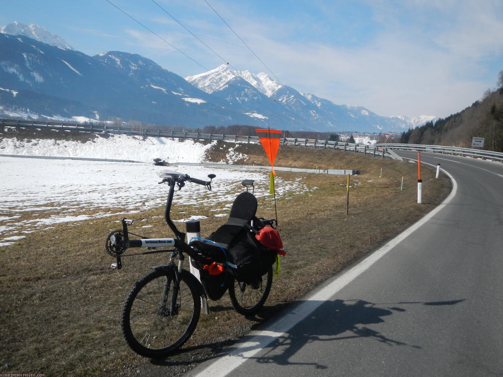 ﻿Alpen Winter Tour. Drei Pässe und Schneegestöber, März 2013