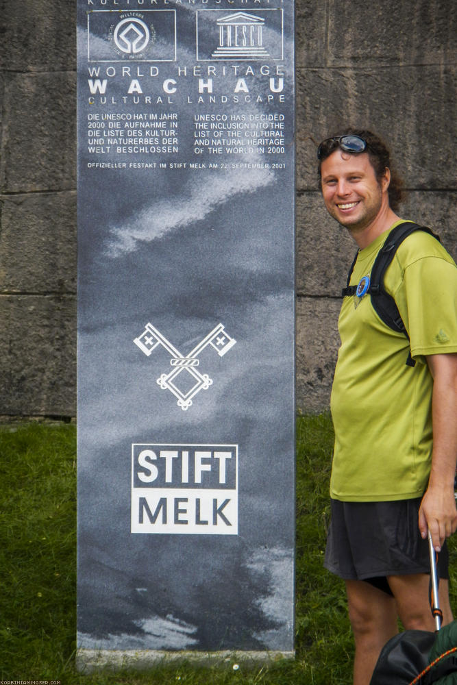 ﻿Stift Melk. Dieses Mal sind wir auf den Berg geklettert, umd das riesige Kloster zu besichtigen.