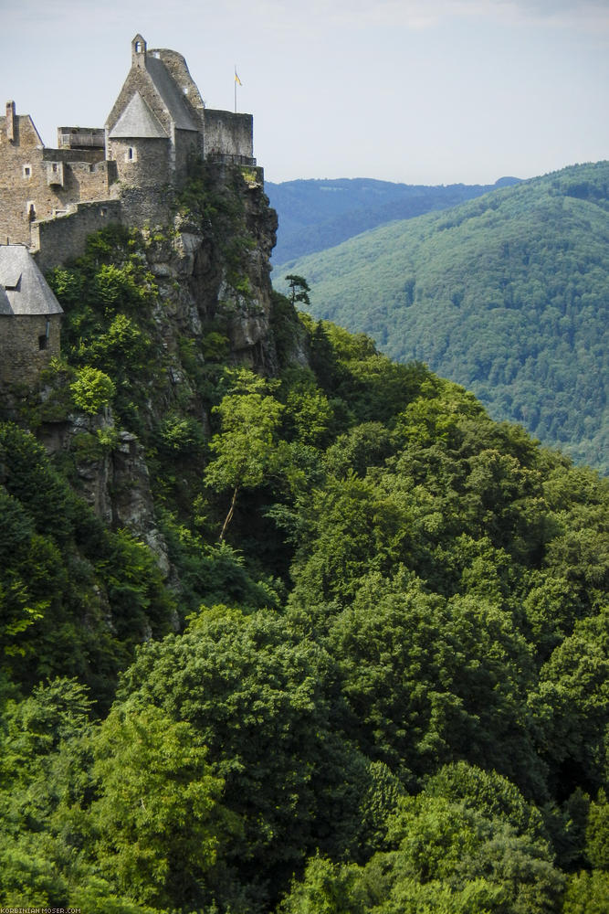 ﻿Der Aufstieg lohnt sich. Schon bald werden wir mit einer wunderbaren Aussicht belohnt.