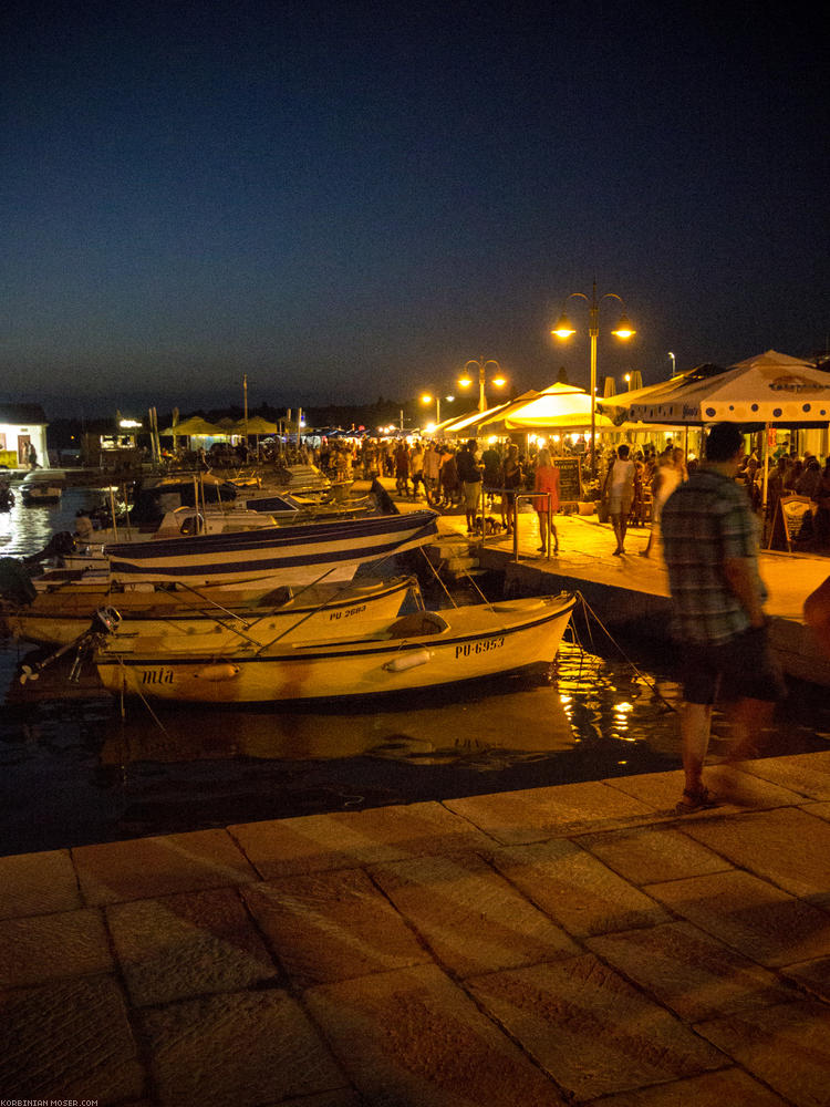 ﻿Solo-Tour. Korbinian radelt an der Küste entlang von Pula nach Novigrad.