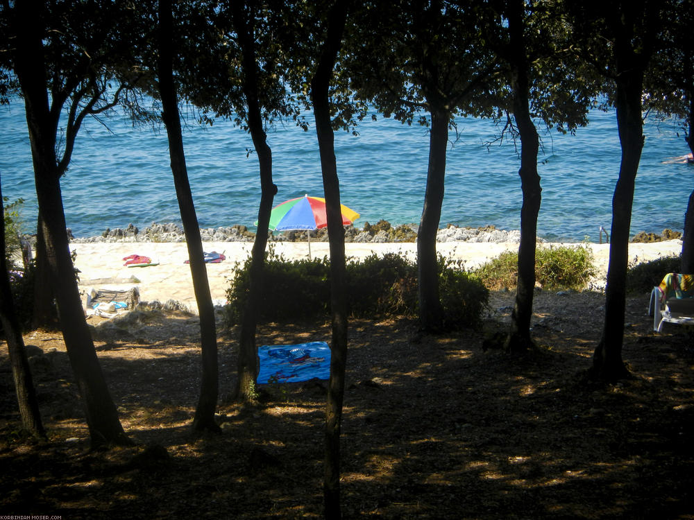 ﻿Solo-Tour. Korbinian radelt an der Küste entlang von Pula nach Novigrad.