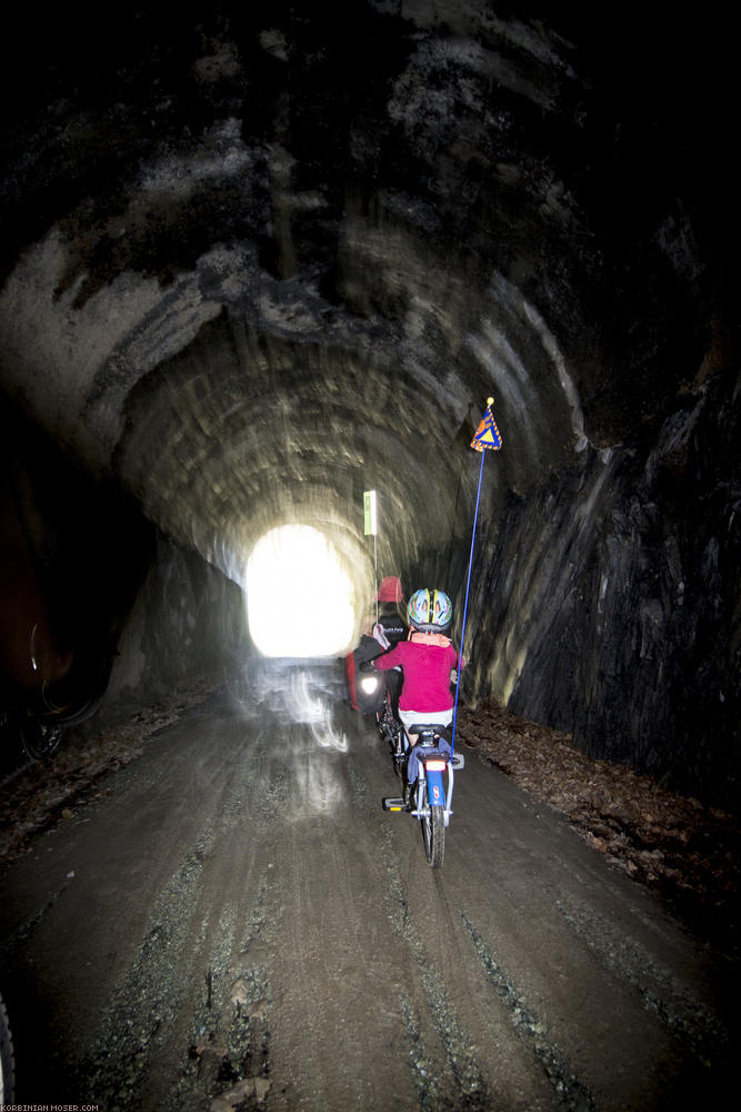 ﻿... und unzähligen Tunnels!