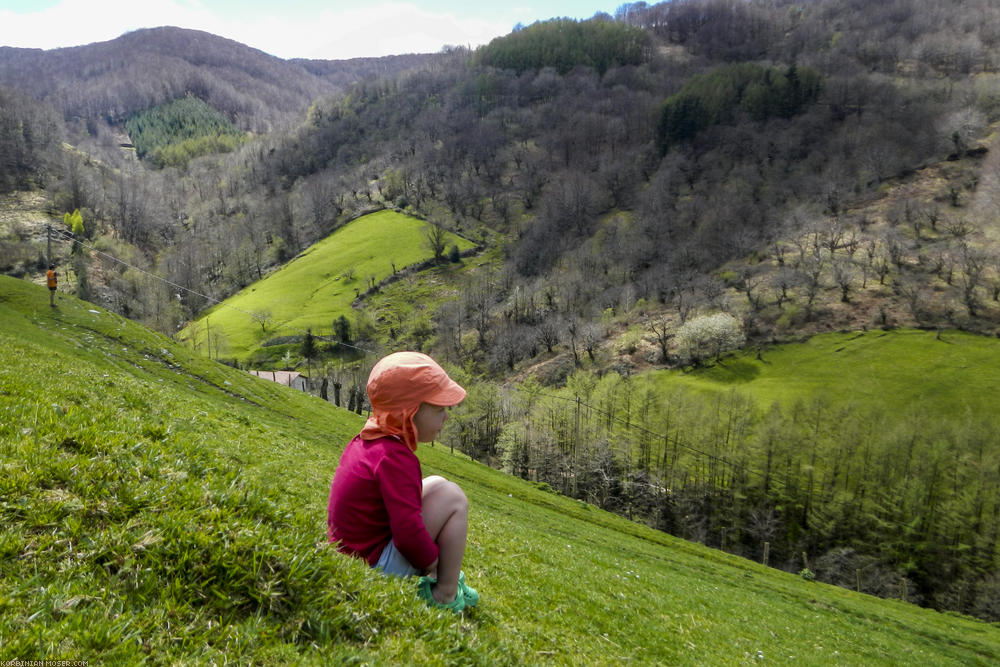 ﻿Panoramapause am Berghang.