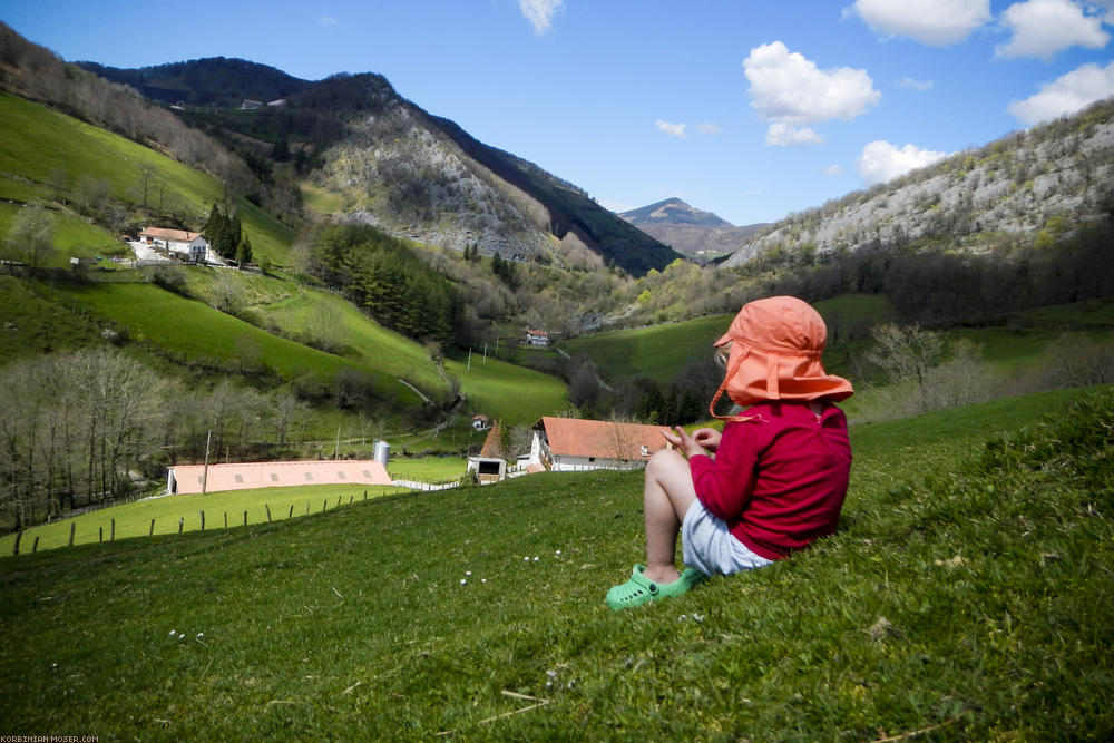 ﻿Panoramapause am Berghang.