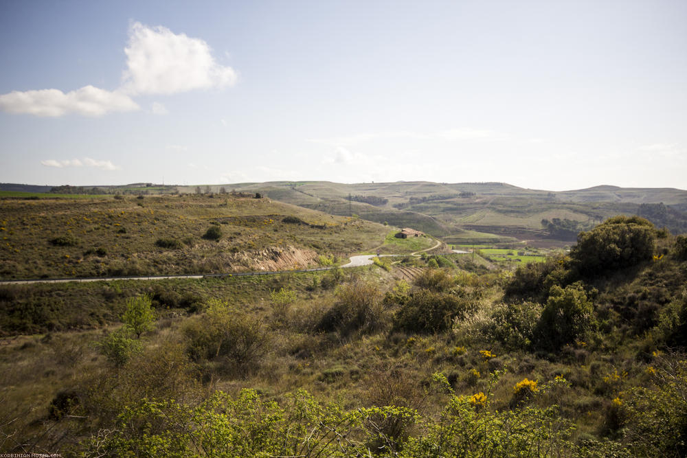 ﻿Das spanische Flachland ist bergig.