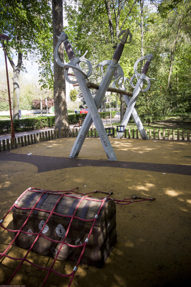 ﻿Burgos. Toller Spielplatz.