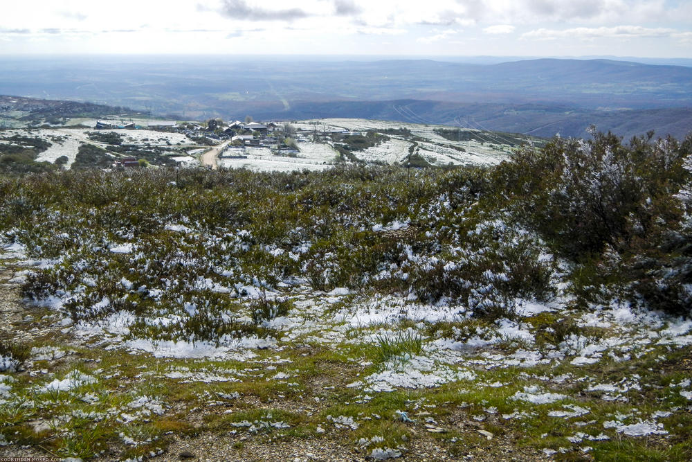 ﻿Gebirge zwischen Astorga und Ponferrada.