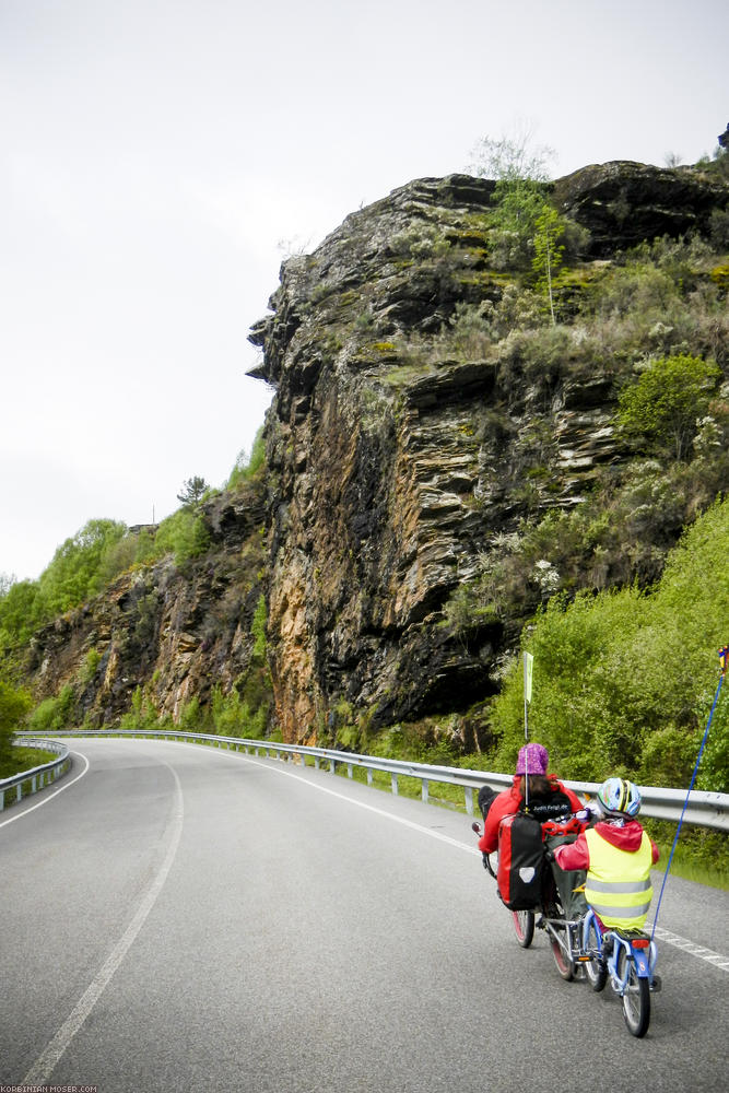 ﻿Camino de Santjátszó. Schwerlastpilgern im April-Mai 2014.