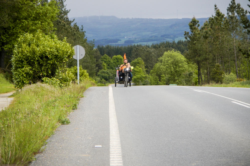 ﻿Nachdem wir gestern und vorgestern viel bergab gerollt sind, geht es heute fast nur bergauf.