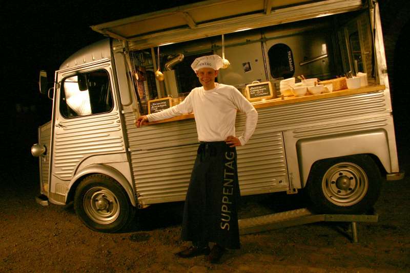 Suppentag. Mobile Soup Kitchen in Cologne.