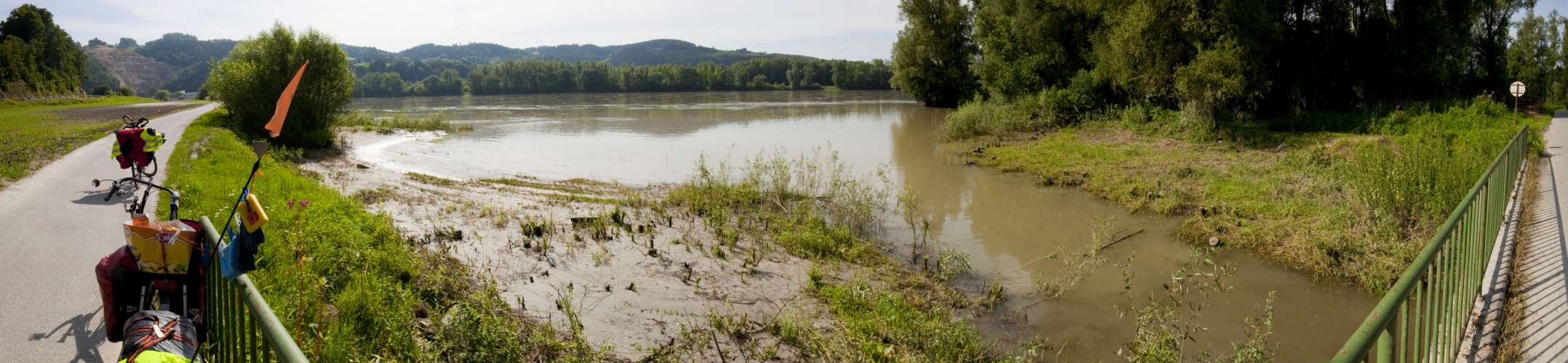 Hungary bike tour. 2400 km to lake Balaton and back, summer 2009