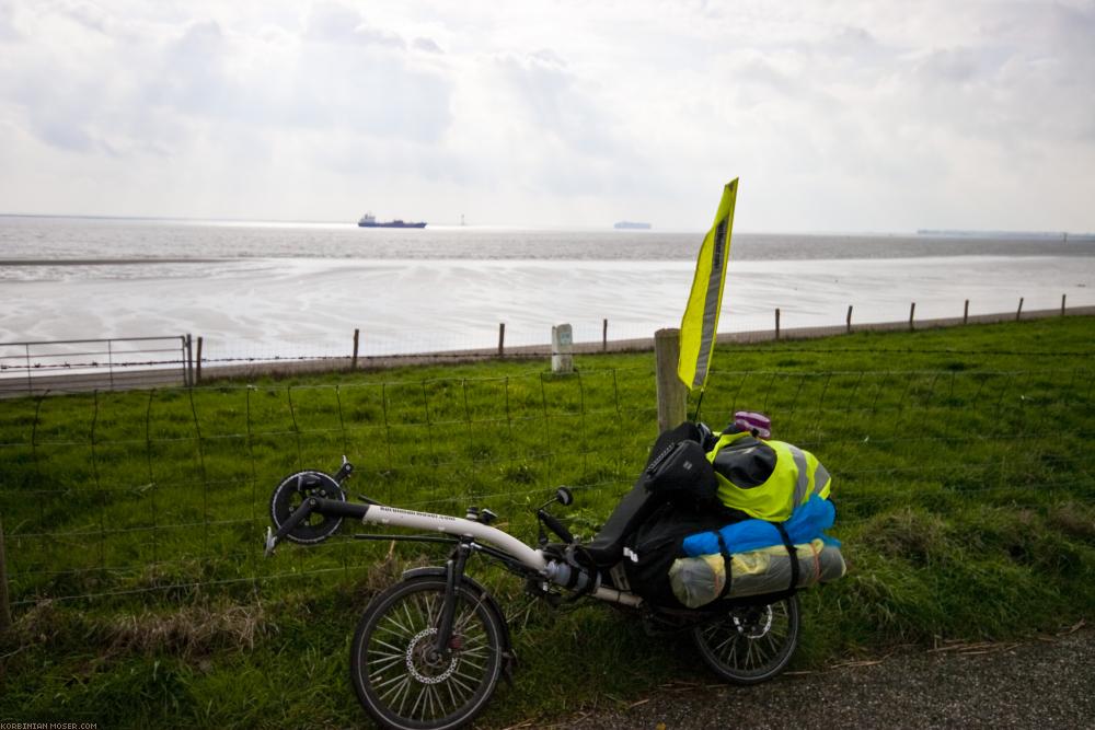 ﻿Benelux Bicycle Tour. Despite cold, wind and rain. Easter 2010