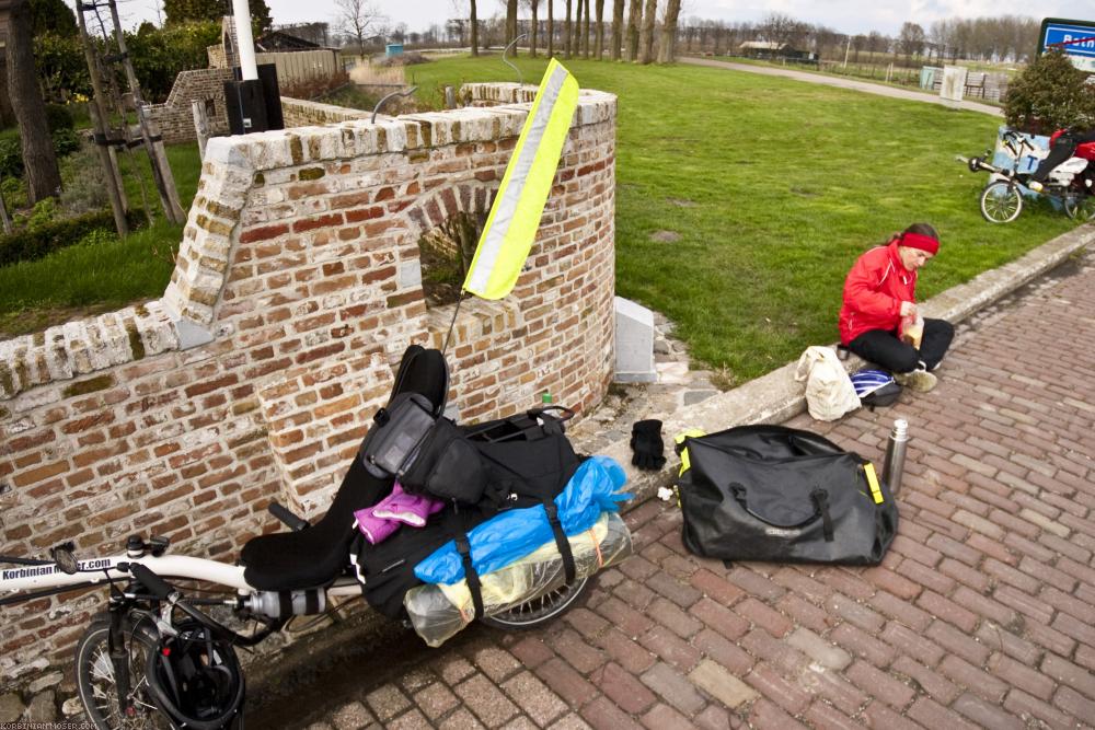 ﻿Benelux Bicycle Tour. Despite cold, wind and rain. Easter 2010