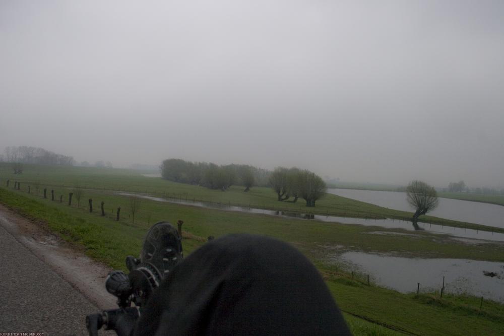 ﻿Benelux Bicycle Tour. Despite cold, wind and rain. Easter 2010