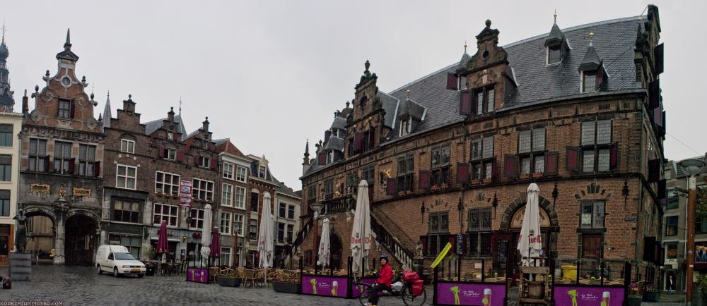 ﻿Benelux Bicycle Tour. Despite cold, wind and rain. Easter 2010