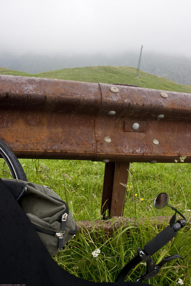 ﻿Rusty. That's what guard railings look in Italy.