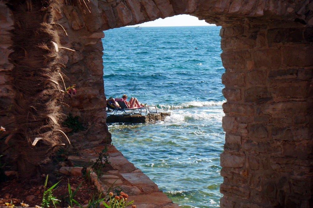 ﻿Novigrad. View onto the sea.