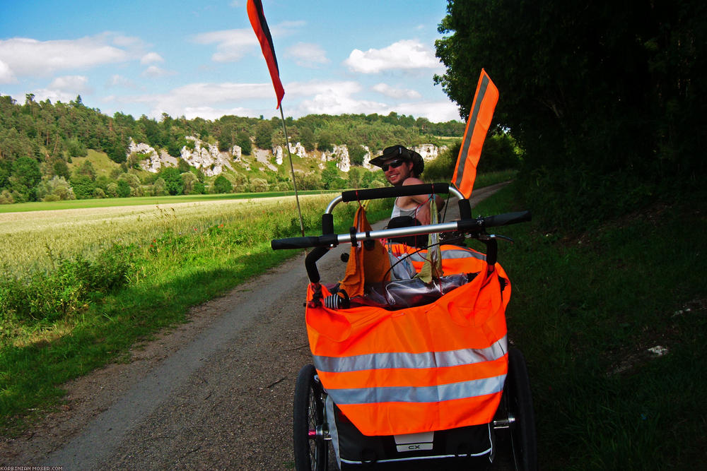 ﻿On we go in the Altmühl valley.