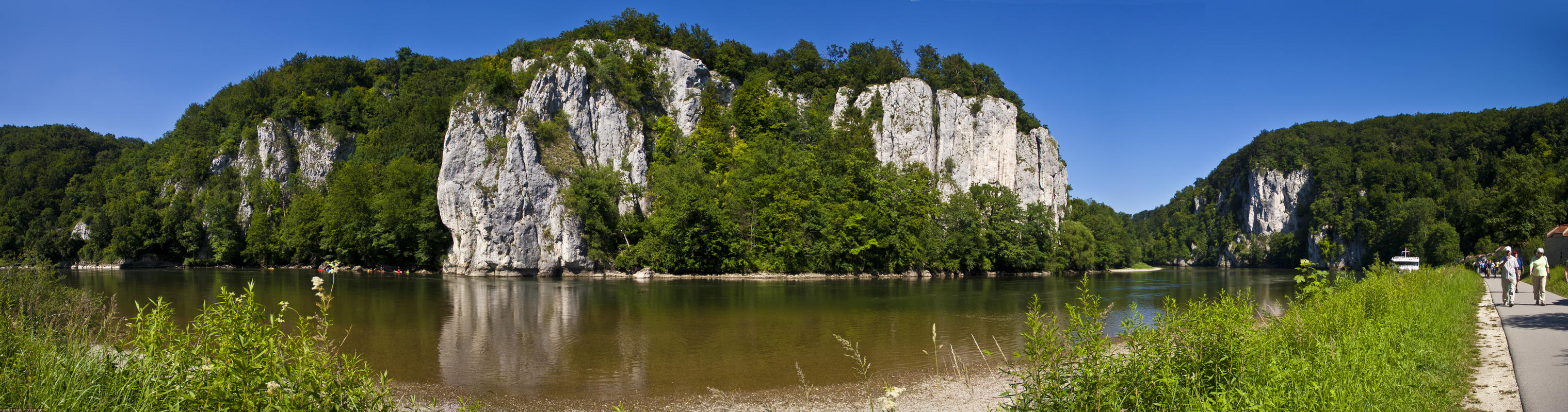 ﻿The abbey is near a very impressive Danube breakthrough through the rocks.