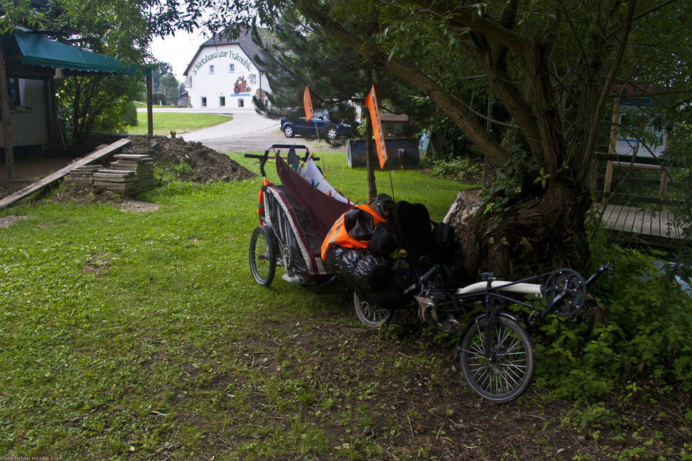 ﻿Just fine. The campsite in Ottensheim isn't too tidy, but better than all other campsites yet.