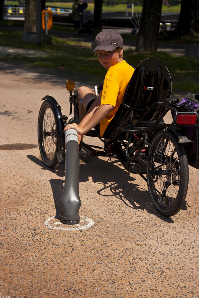 ﻿Smart. These bollards here look like metal, but they are made of rubber.