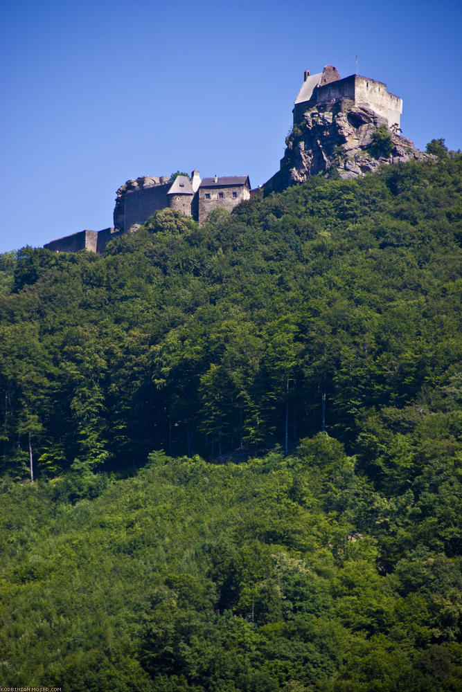 ﻿Oberranna Castle. Very very high above.